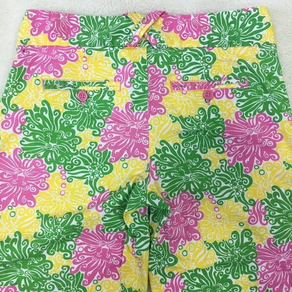 Lilly Pulitzer Floral Yellow Bermuda Shorts Size 2 - Picture 6 of 10